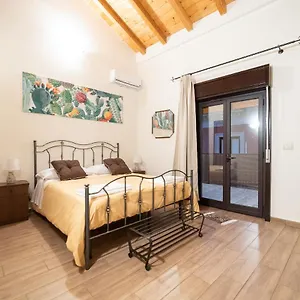 Le Vie Del Centro Bed & Breakfast